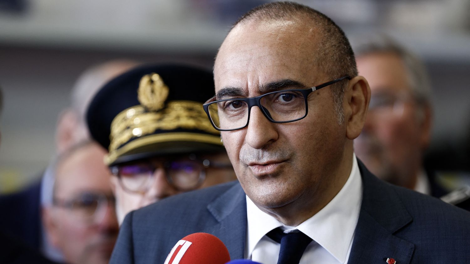 Le ministre de l’Intérieur confirme la reprise des expulsions d’Algériens en situation irrégulière