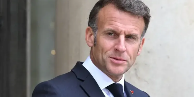 Macron, « choque », réagit a l’affaire Lyhanna