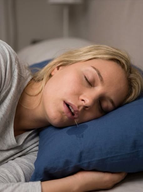 Si vous bavez pendant votre sommeil, cela peut être le signe de quelque chose d’important… Voir plus.