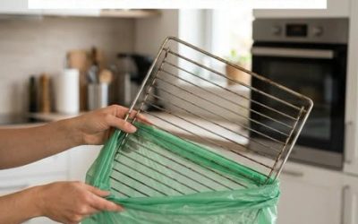 À la poubelle l’éponge : cette astuce redonne l’éclat à la grille du four sans le moindre effort