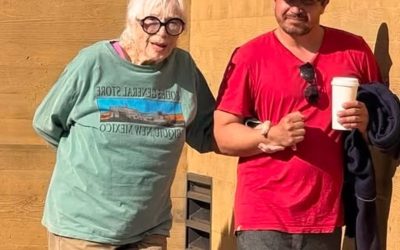 Vous n’allez pas croire qui c’est ! 👀💔 À 91 ans, cette actrice légendaire est presque méconnaissable sur sa dernière photo ! 😯 La star légendaire d’Hollywood, connue pour des décennies de performances inoubliables et de rôles audacieux, est aujourd’hui méconnaissable par rapport à ses débuts sur grand écran. 🎬💫 Célèbre pour son charisme, son esprit et son élégance intemporelle, elle a captivé le public tout au long d’une carrière embrassant le drame, la comédie et la comédie… En voir plus